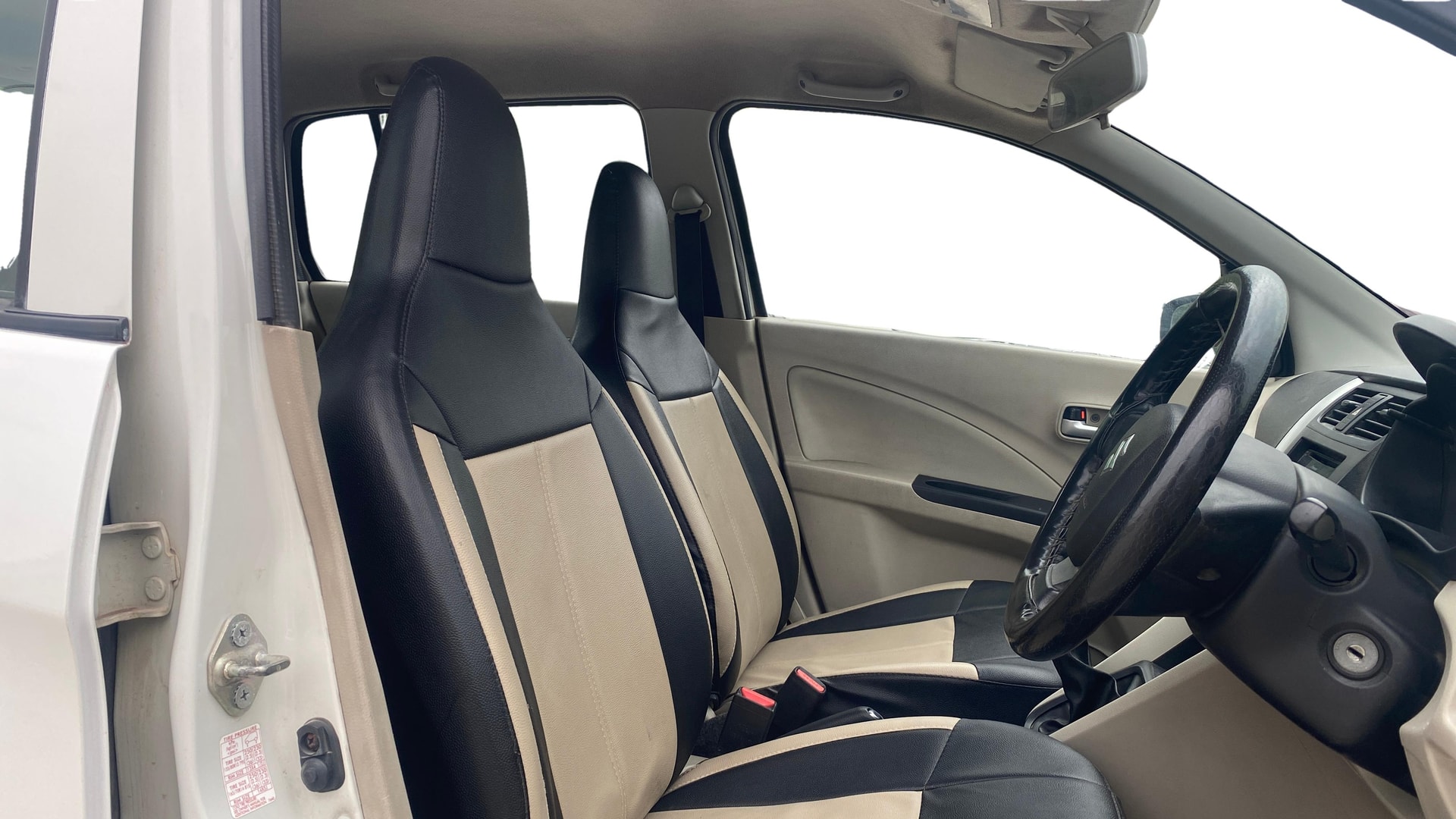 View 2018 Maruti Suzuki 1000 Base Variant Image 25 Used 2018 Maruti Suzuki 1000 Base Variant Image 25
