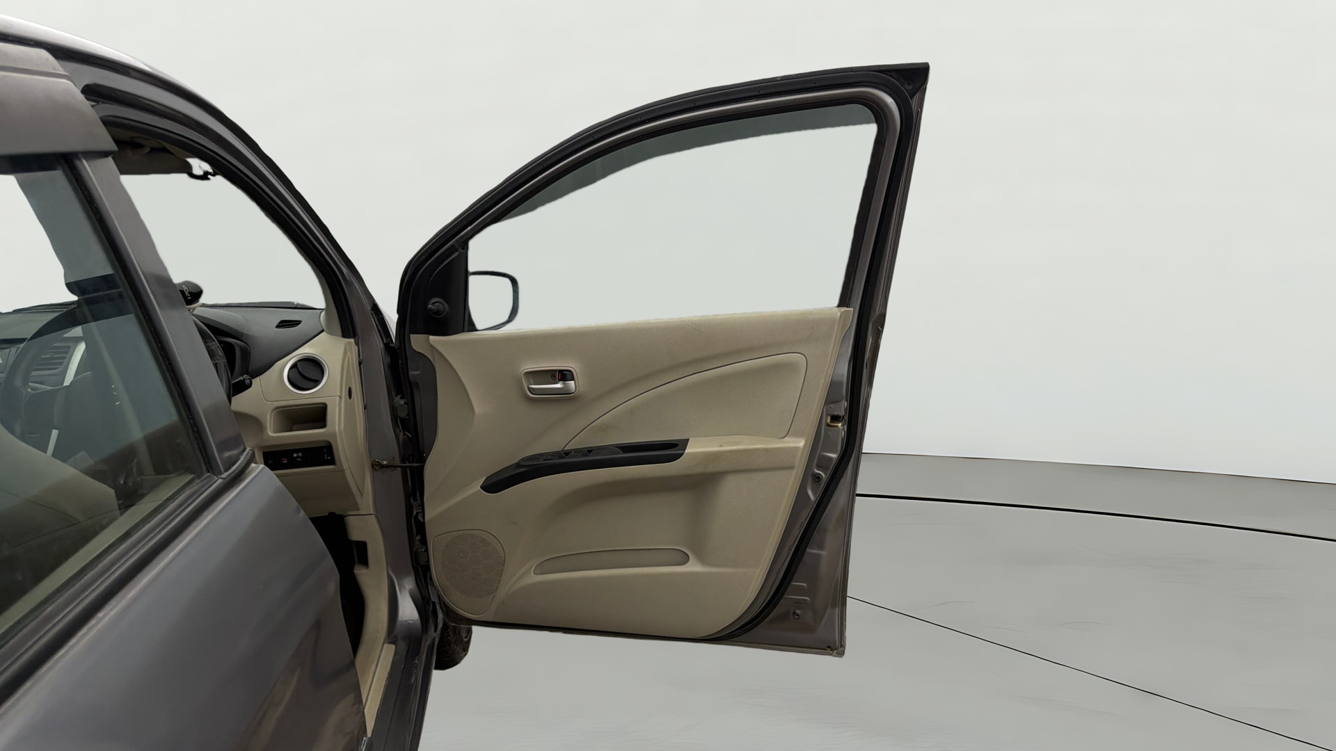 View 2019 Maruti Suzuki 1000 Base Variant Image 43 Used 2019 Maruti Suzuki 1000 Base Variant Image 43