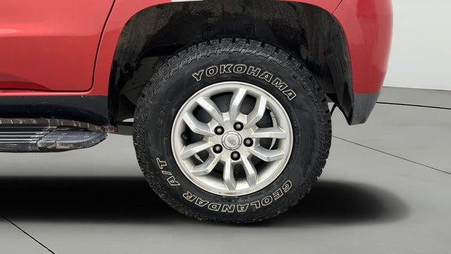 View Mahindra TUV300 Image 11 Used Mahindra TUV300 Image 11