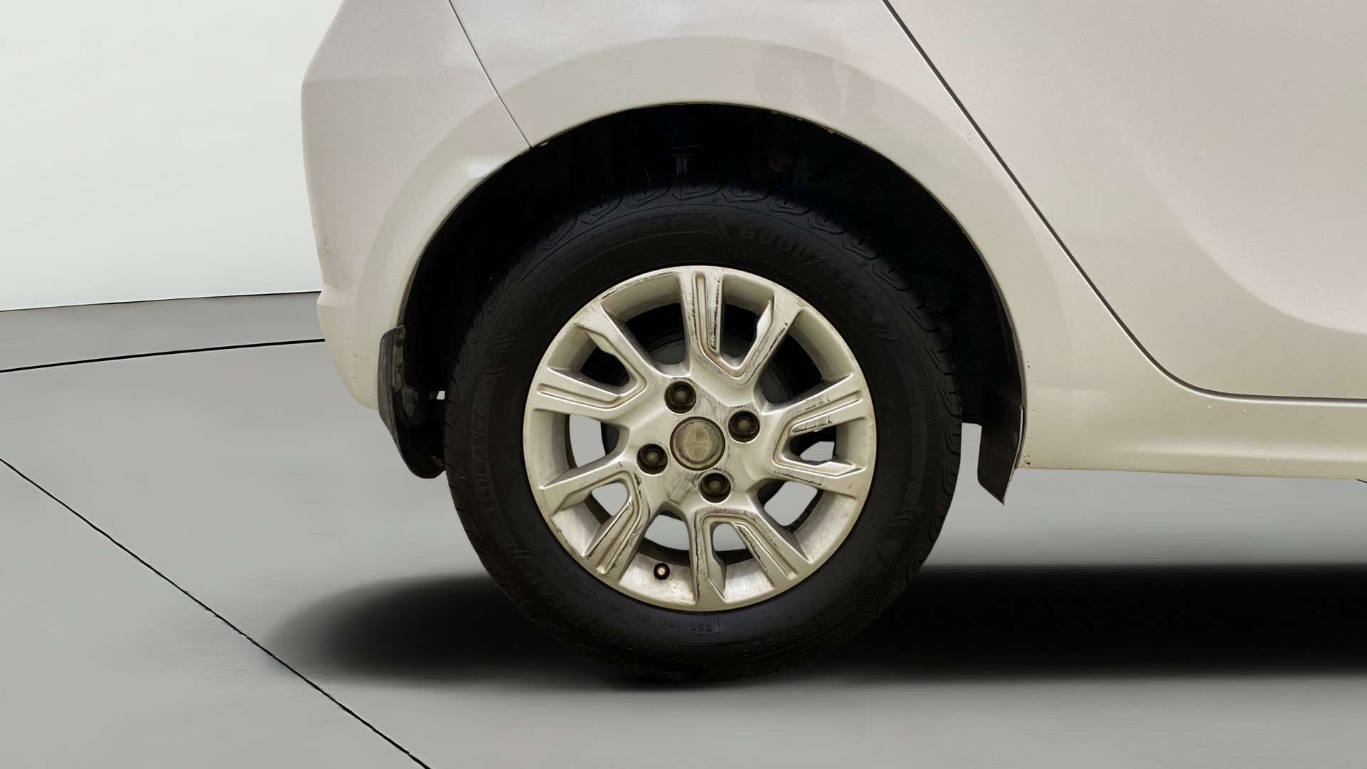 View 2017 Tata Tiago Revotorq XB Image 23 Used 2017 Tata Tiago Revotorq XB Image 23