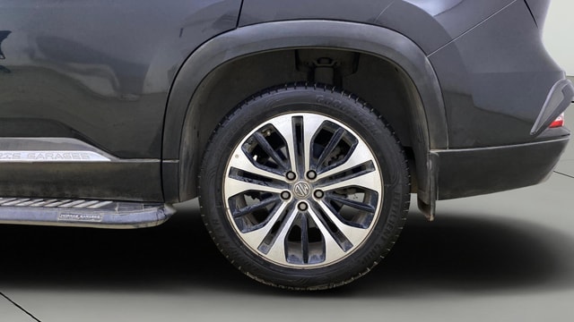 View MG Hector Plus Image 11 Used MG Hector Plus Image 11