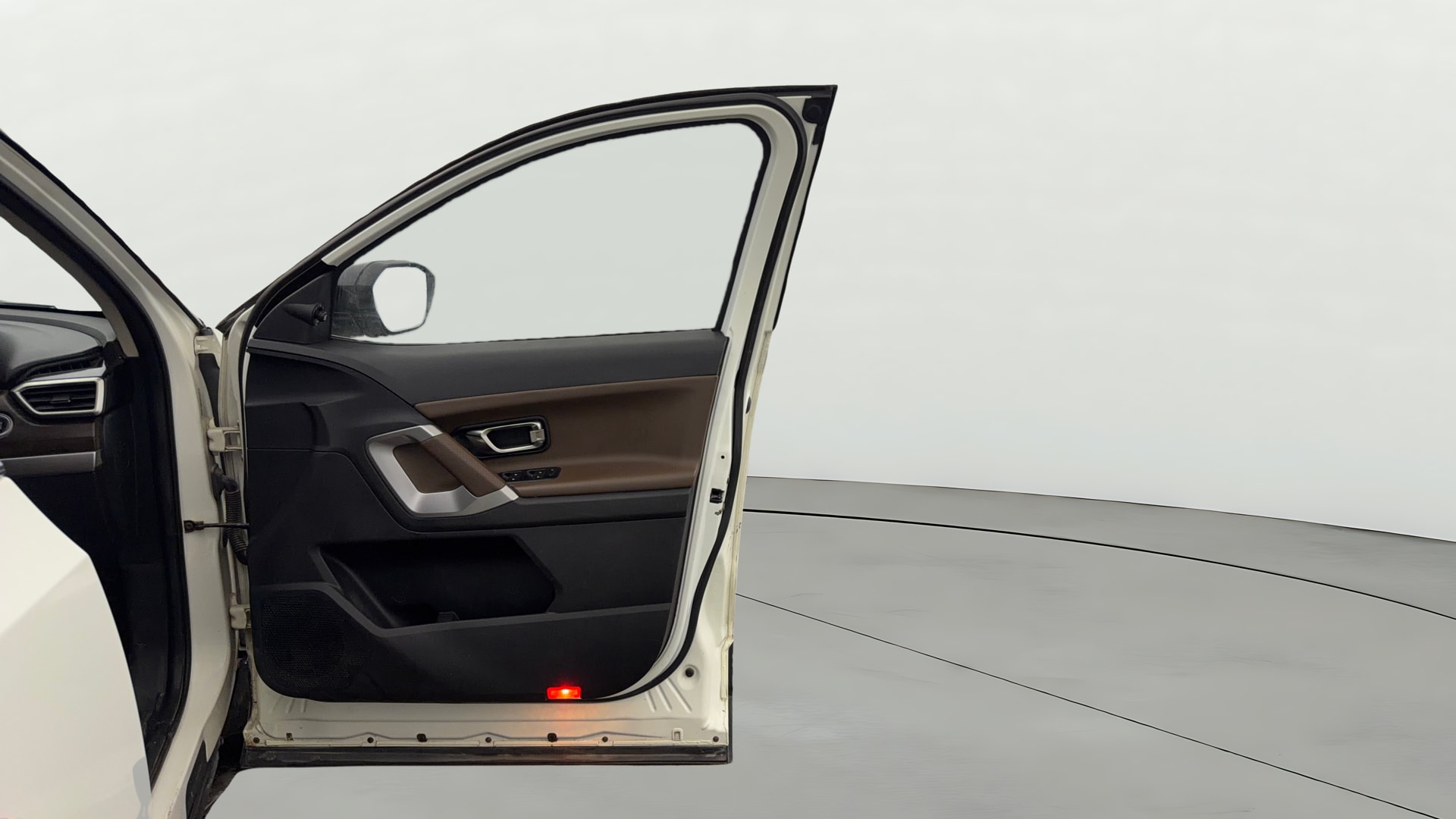 View 2022 Tata Harrier XE Image 48 Used 2022 Tata Harrier XE Image 48