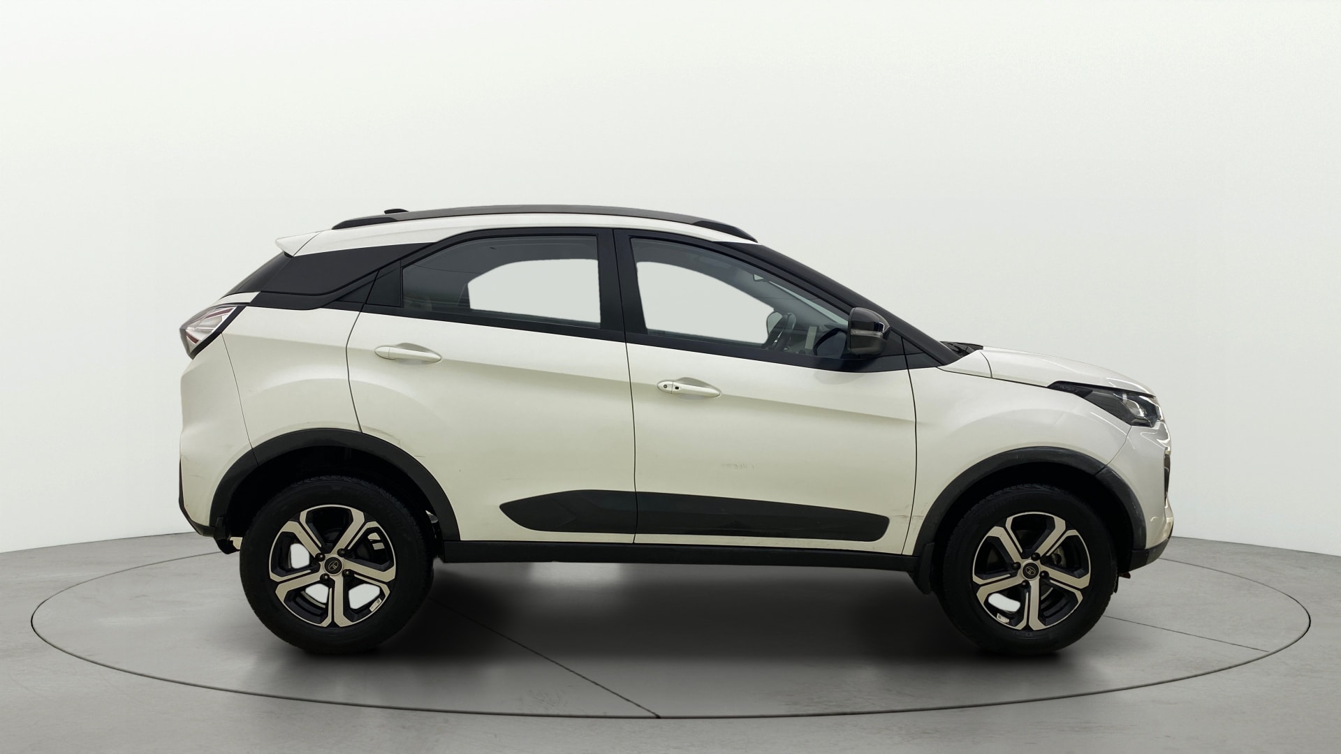 View 2023 Tata Nexon Revotron XZ Plus Lux Image 28 Used 2023 Tata Nexon Revotron XZ Plus Lux Image 28