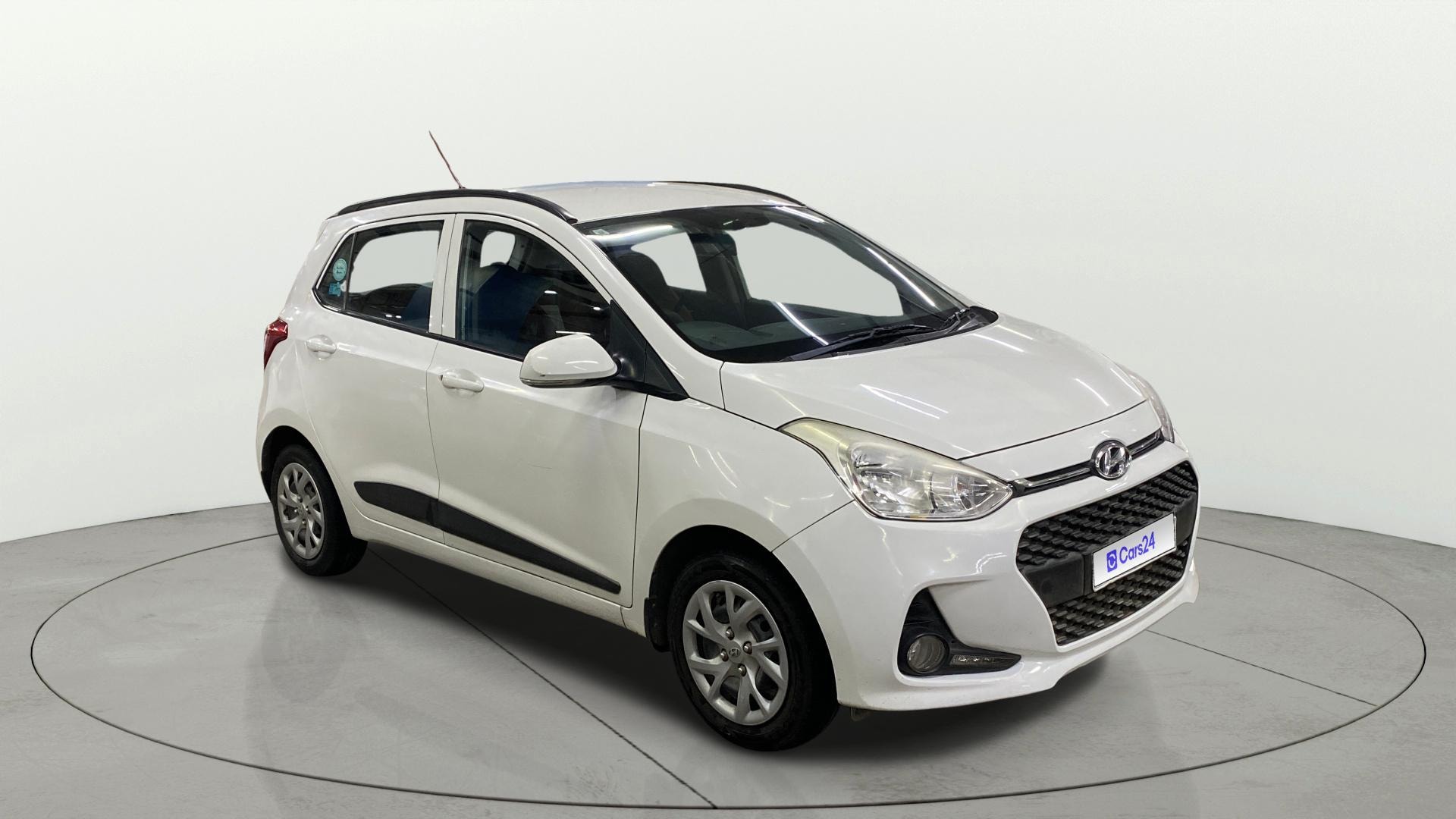 View 2017 Hyundai Grand i10 Sportz 1.2 Kappa Image 21 Used 2017 Hyundai Grand i10 Sportz 1.2 Kappa Image 21