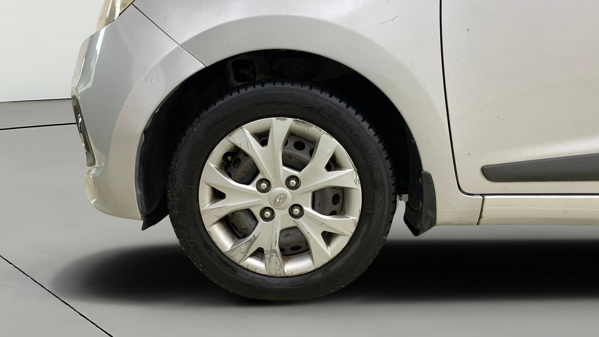 View 2015 Hyundai Grand i10 Sportz 1.2 Kappa Image 27 Used 2015 Hyundai Grand i10 Sportz 1.2 Kappa Image 27