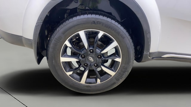 View Mahindra XUV500 Image 35 Used Mahindra XUV500 Image 35