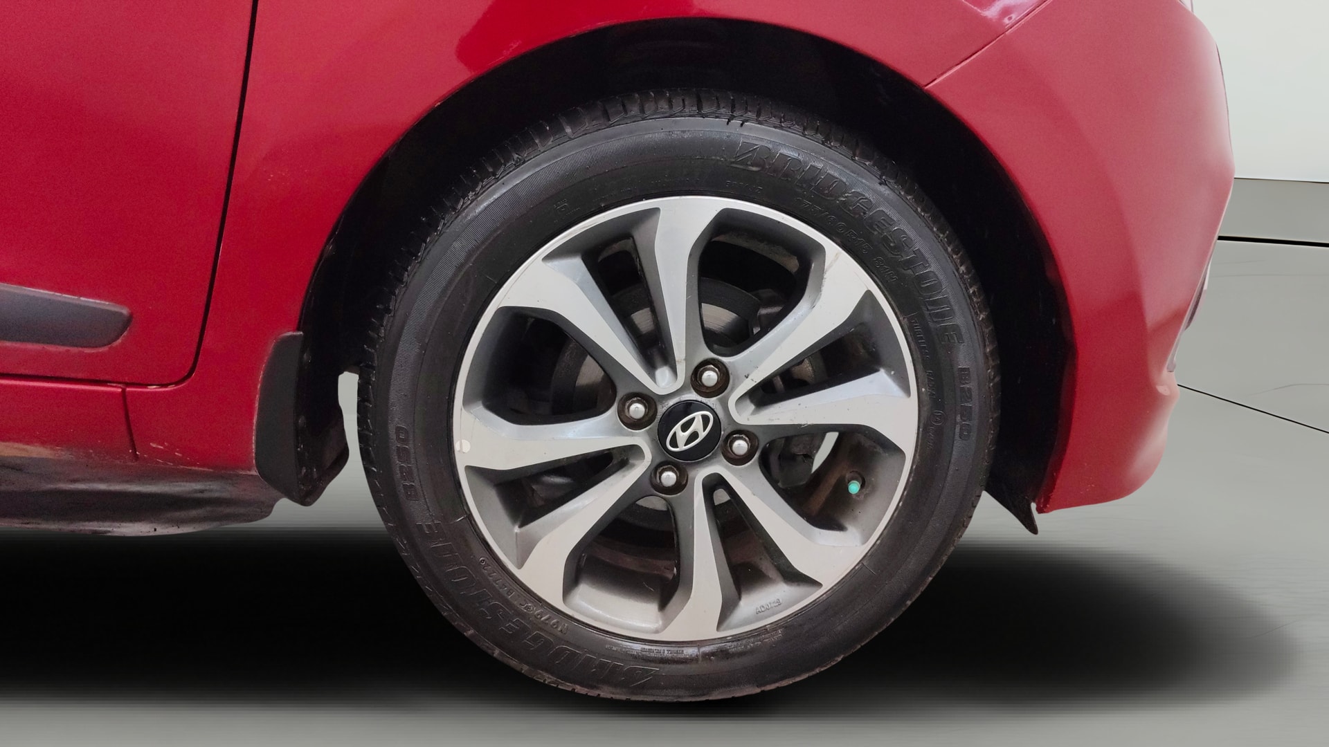 View 2015 Hyundai Xcent SX Petrol (O) Image 41 Used 2015 Hyundai Xcent SX Petrol (O) Image 41