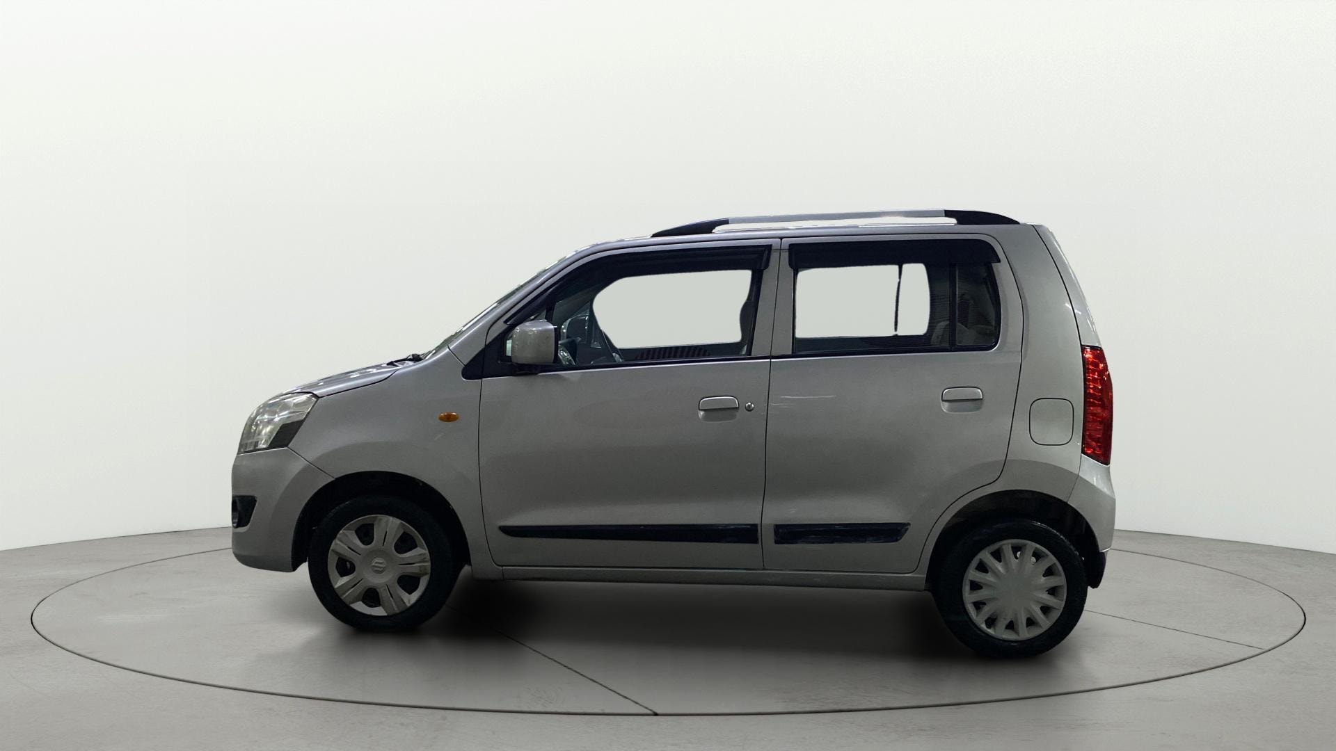 View 2015 Maruti Suzuki 1000 Base Variant Image 25 Used 2015 Maruti Suzuki 1000 Base Variant Image 25