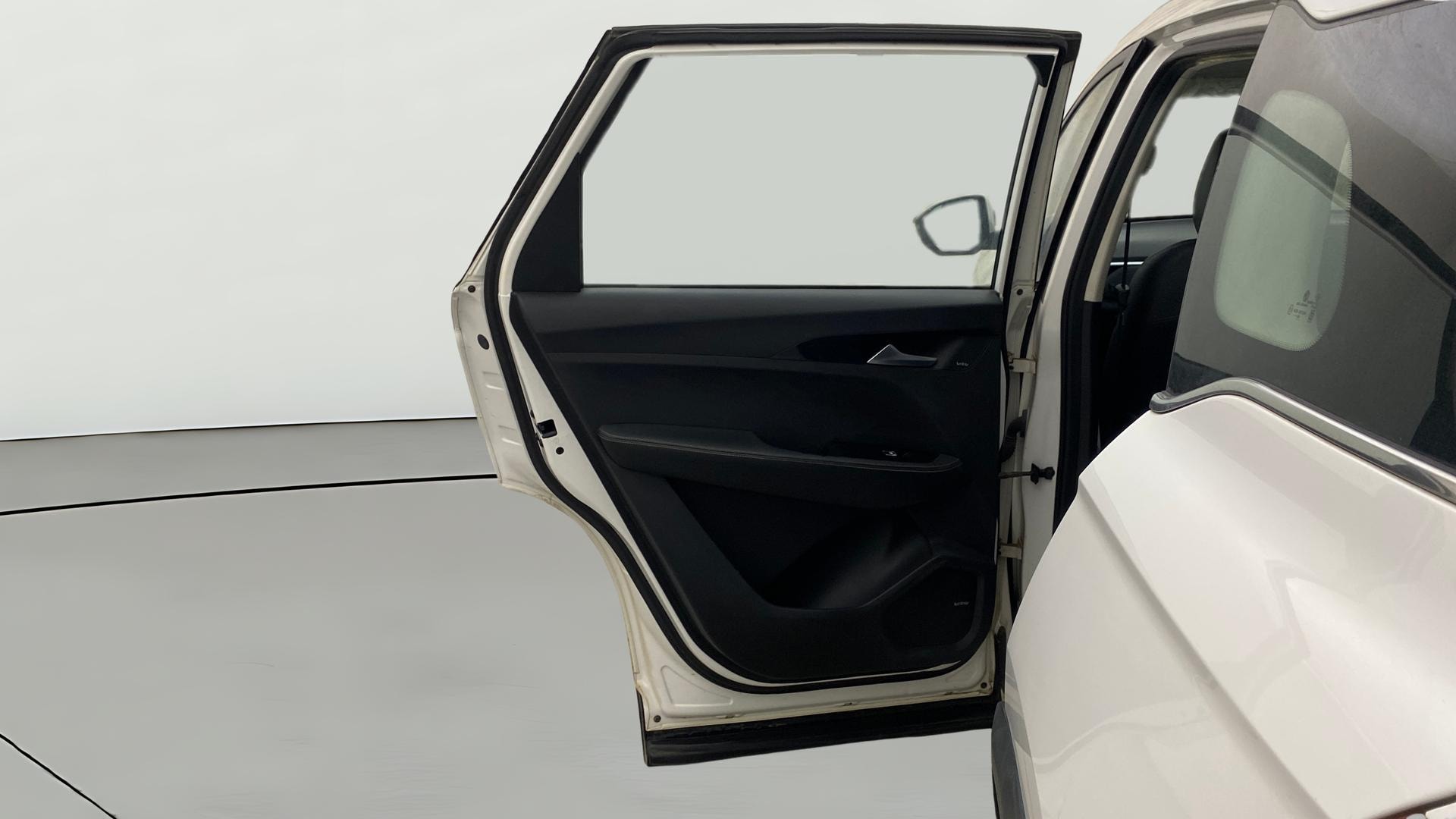 View 2020 MG Hector Sharp Diesel Image 14 Used 2020 MG Hector Sharp Diesel Image 14