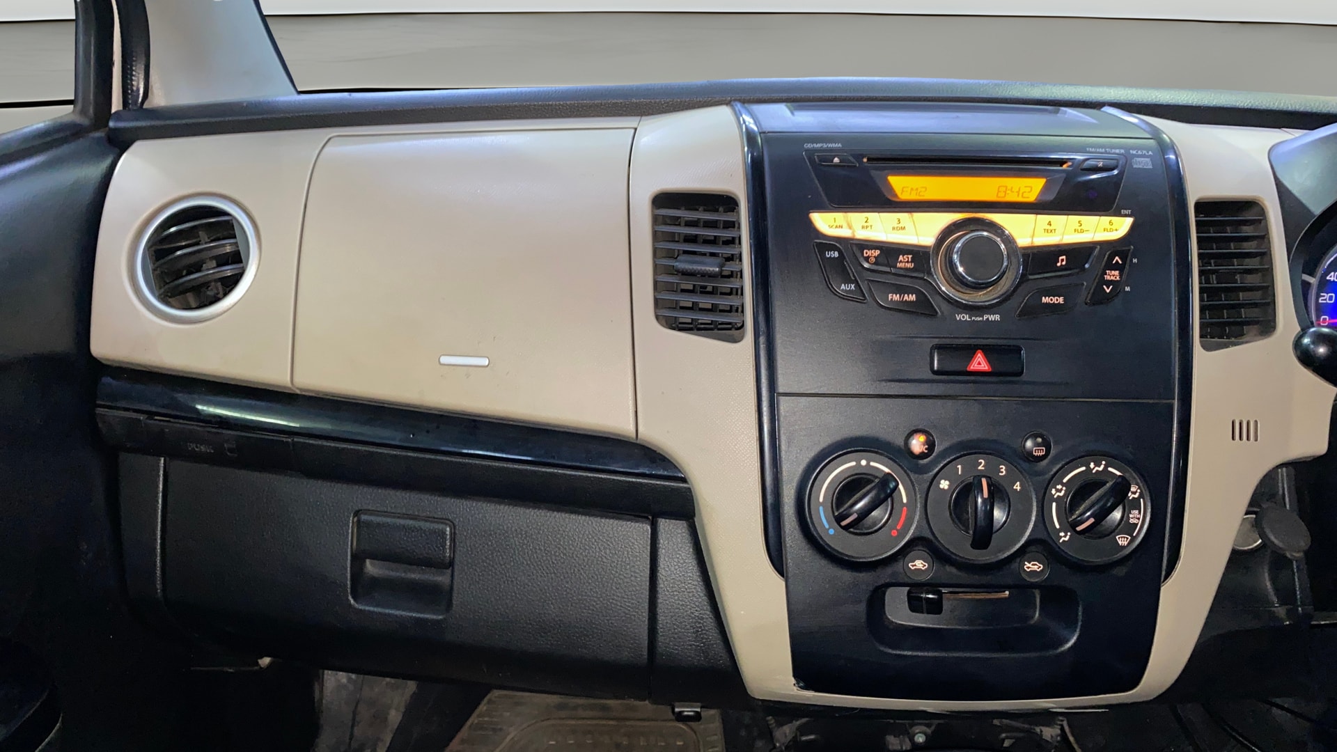View 2018 Maruti Suzuki 1000 Base Variant Image 34 Used 2018 Maruti Suzuki 1000 Base Variant Image 34
