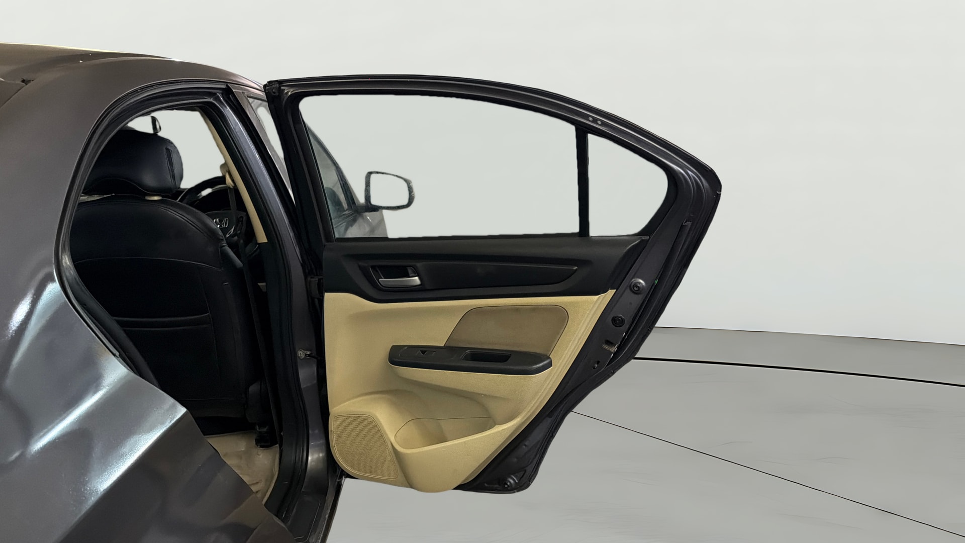View 2019 Honda Amaze E MT Petrol BS IV Image 7 Used 2019 Honda Amaze E MT Petrol BS IV Image 7
