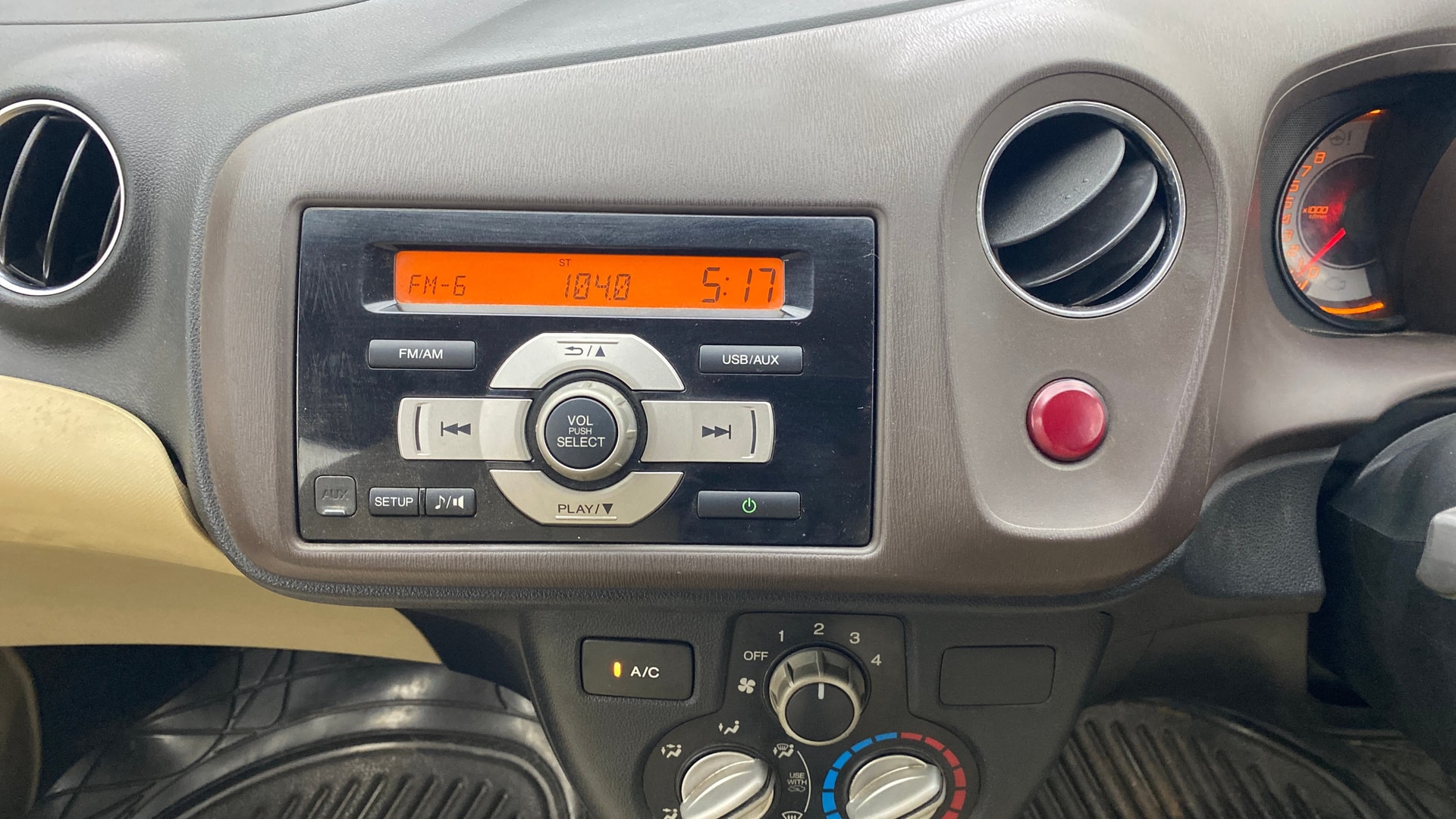 View 2013 Honda Brio S MT Petrol Image 17 Used 2013 Honda Brio S MT Petrol Image 17