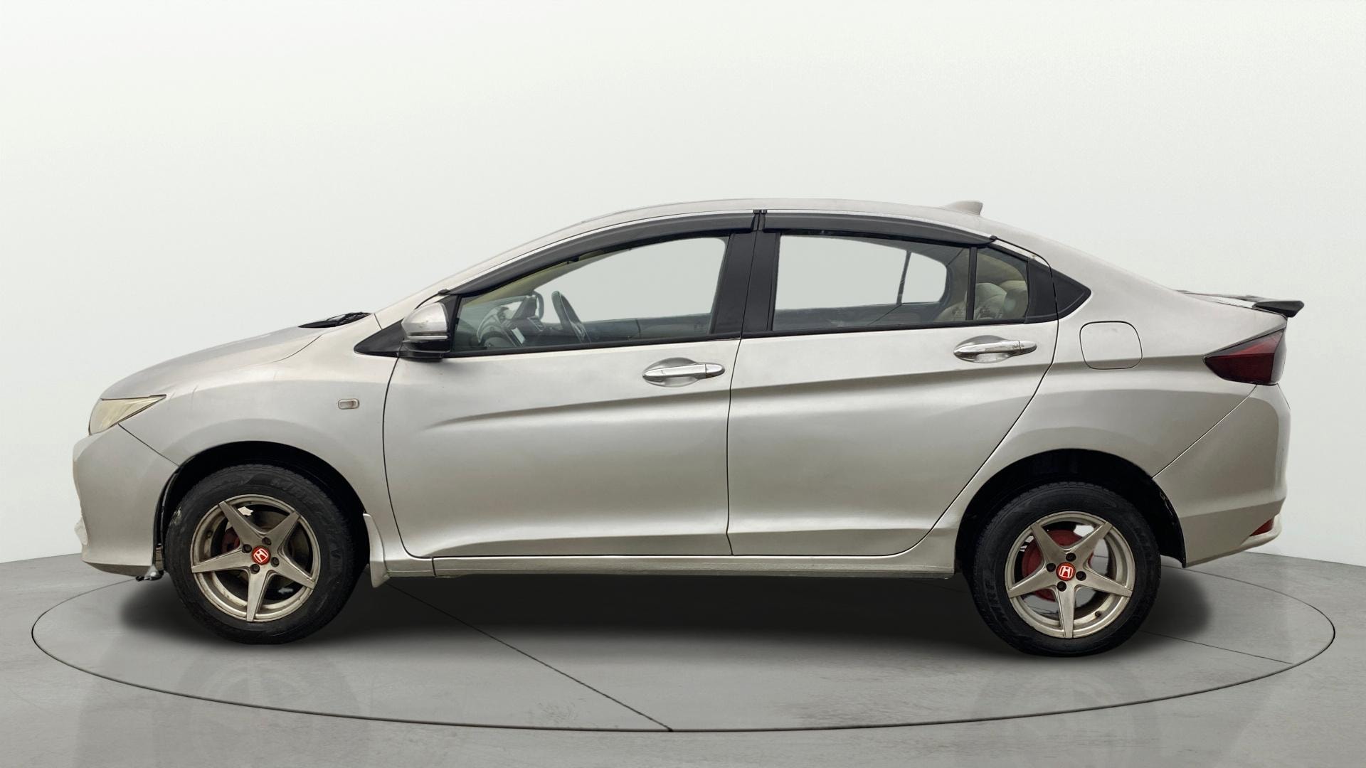 View 2014 Honda City ZX MT Diesel Anniversary Edition Image 6 Used 2014 Honda City ZX MT Diesel Anniversary Edition Image 6