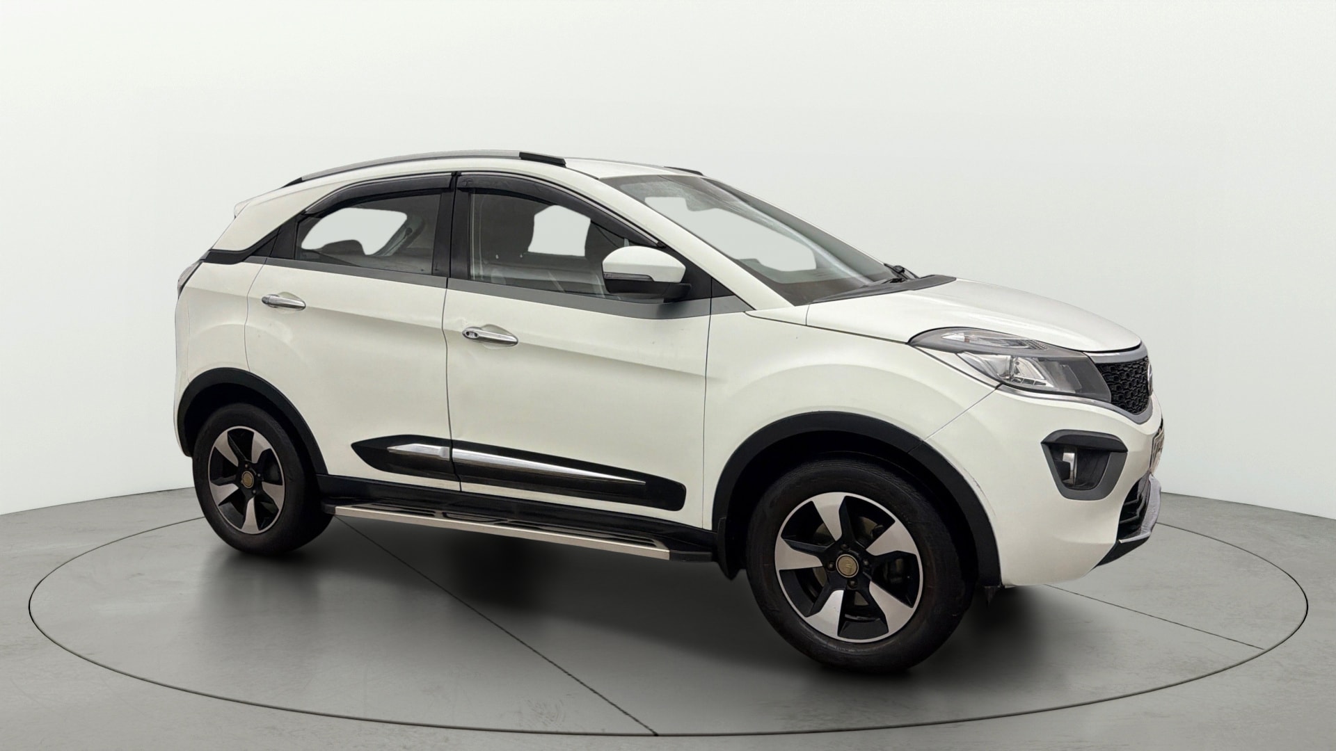 Used 2017 Tata Nexon Used 2017 Tata Nexon