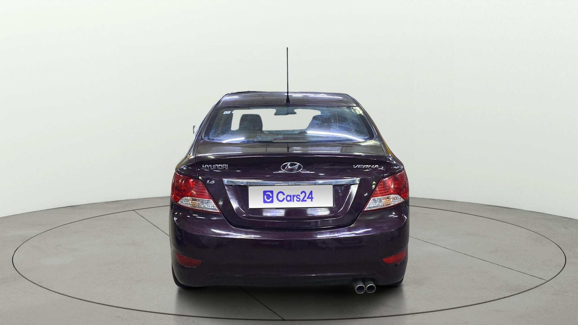 View 2013 Hyundai Fluidic Verna 1.6 VTVT EX Image 45 Used 2013 Hyundai Fluidic Verna 1.6 VTVT EX Image 45