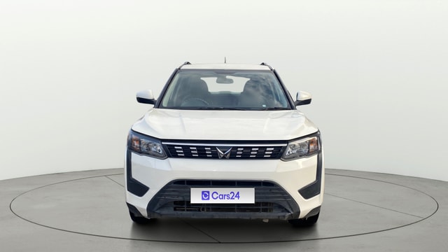 View Mahindra XUV300 Image 1 Used Mahindra XUV300 Image 1