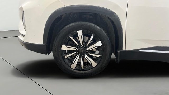 View MG Hector Plus Image 37 Used MG Hector Plus Image 37