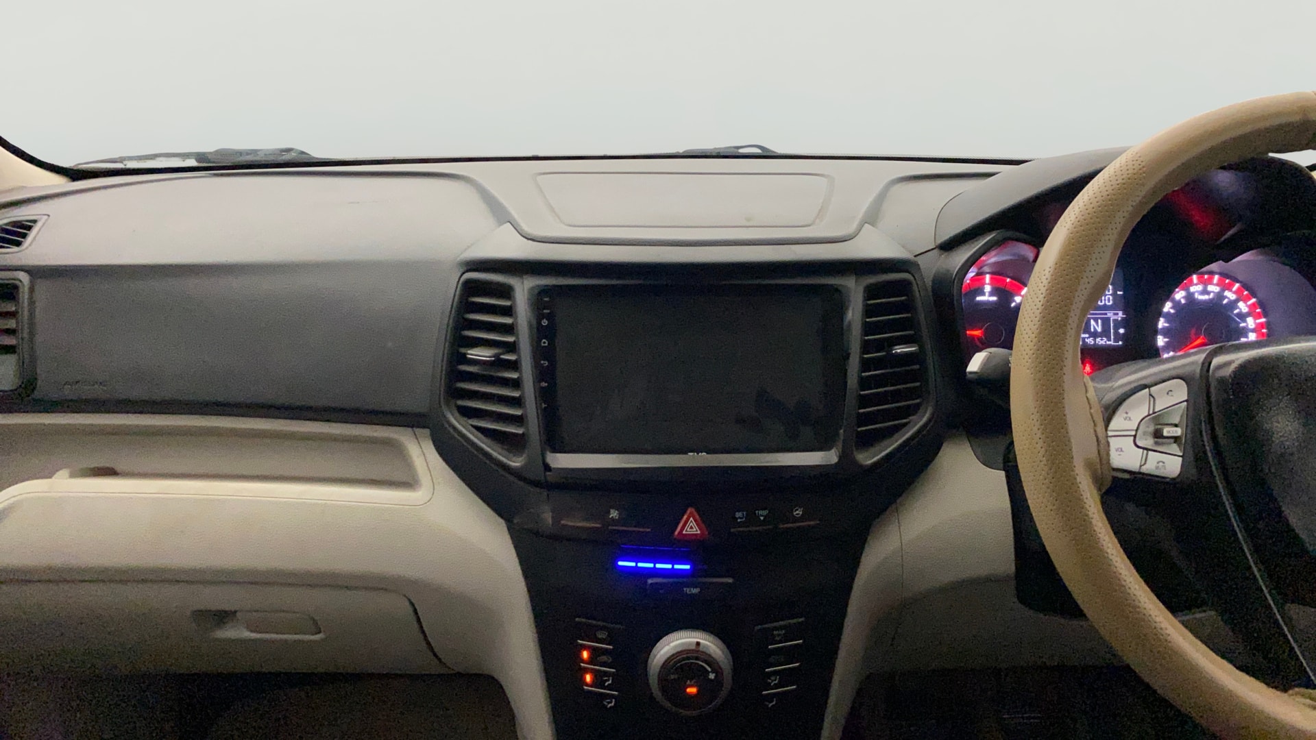 Used 2022 Mahindra XUV300 Used 2022 Mahindra XUV300