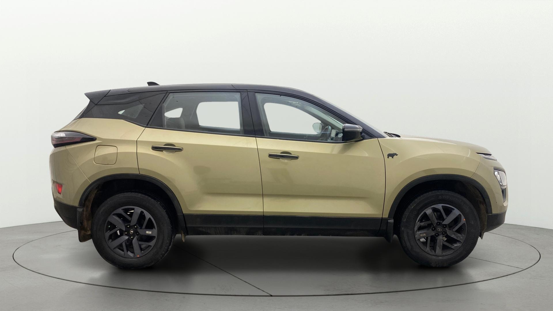 View 2022 Tata Harrier XE Image 9 Used 2022 Tata Harrier XE Image 9