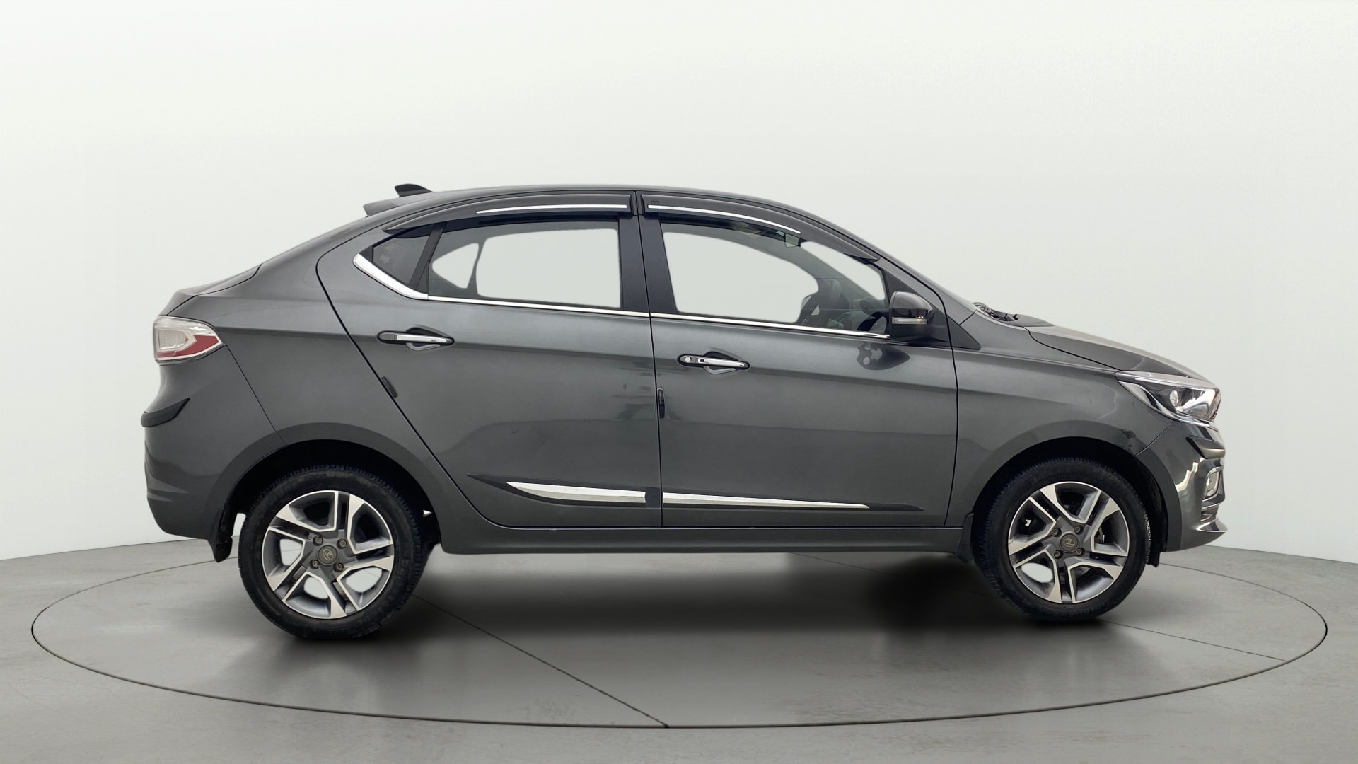 View 2023 Tata Tigor XE Diesel Image 8 Used 2023 Tata Tigor XE Diesel Image 8