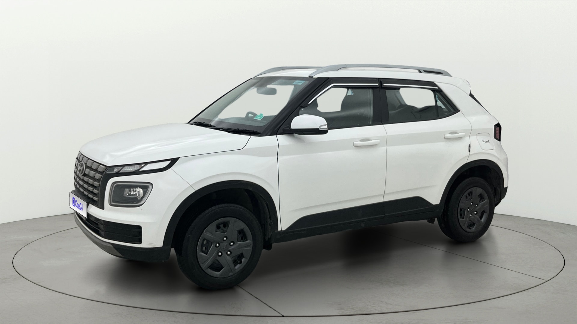 View 2024 Hyundai Venue S(O) Plus 1.2 Petrol MT Image 36 Used 2024 Hyundai Venue S(O) Plus 1.2 Petrol MT Image 36