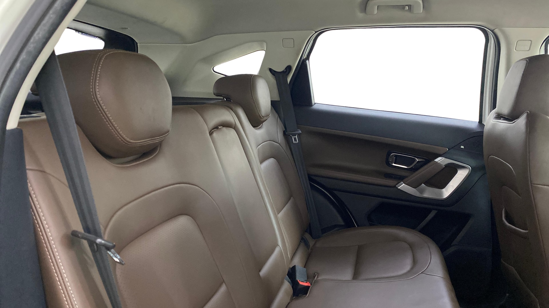 View 2019 Tata Harrier XE Image 29 Used 2019 Tata Harrier XE Image 29