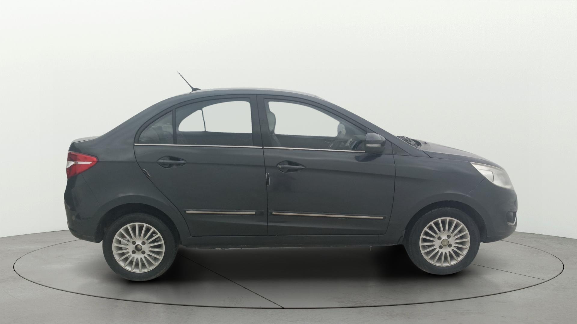 View 2014 Tata Zest XT Petrol Image 8 Used 2014 Tata Zest XT Petrol Image 8