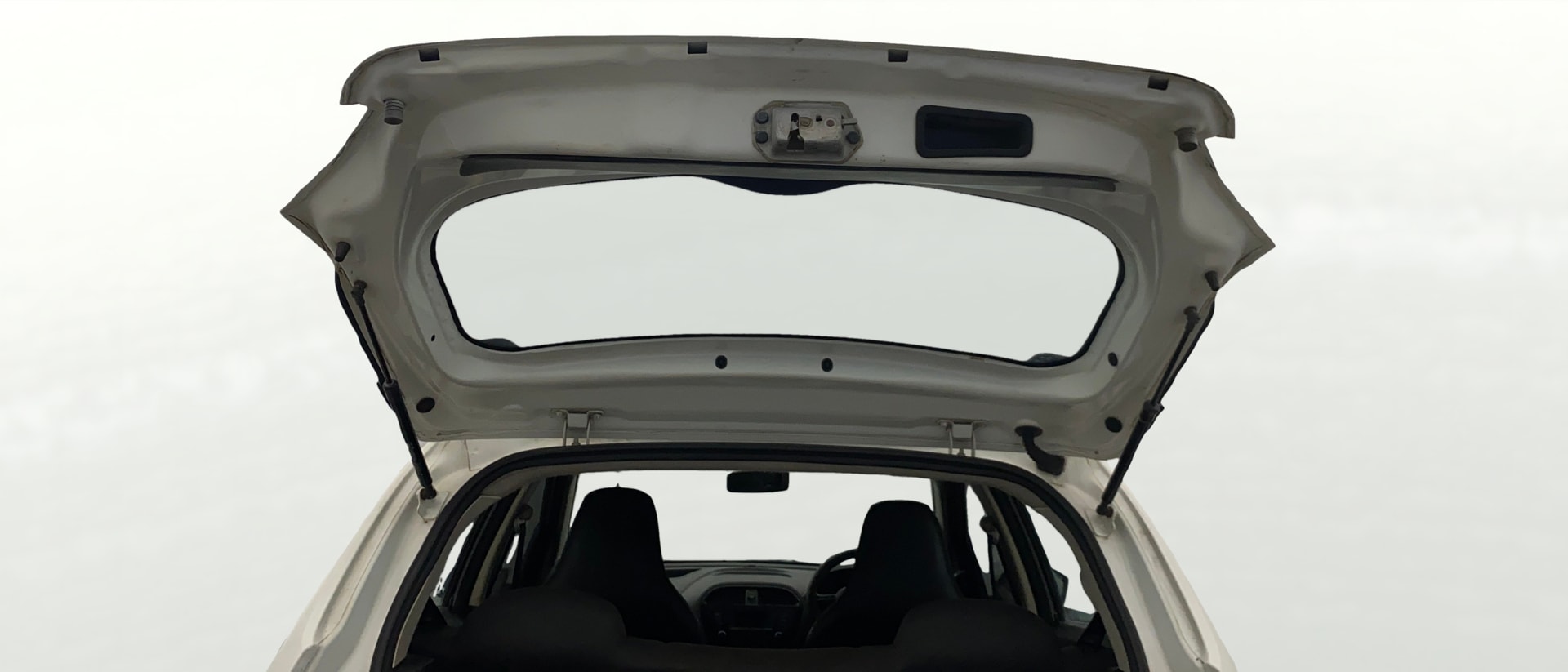 View 2018 Tata Tiago Revotorq XB Image 33 Used 2018 Tata Tiago Revotorq XB Image 33