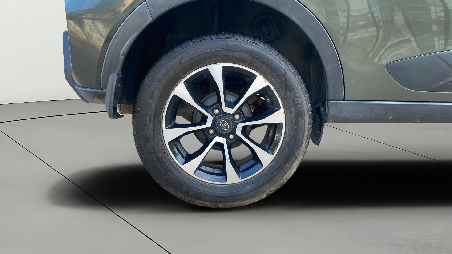 View 2022 Tata Nexon Revotron XE Image 24 Used 2022 Tata Nexon Revotron XE Image 24