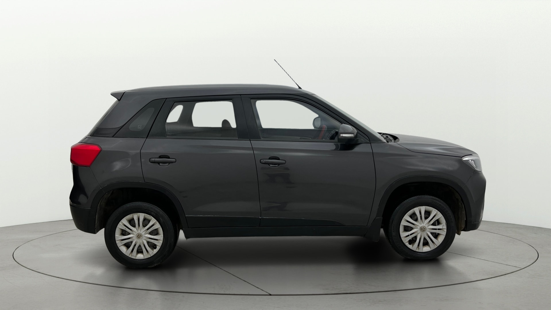 View 2022 Toyota Urban Cruiser High MT Image 9 Used 2022 Toyota Urban Cruiser High MT Image 9