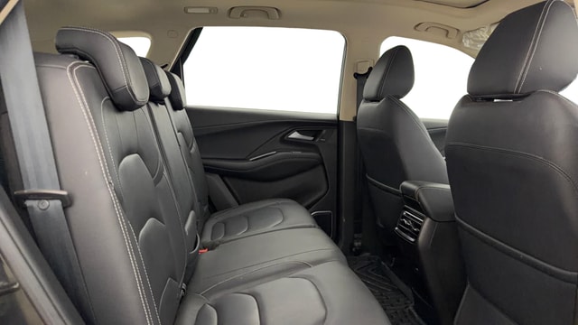 View MG Hector Plus Image 37 Used MG Hector Plus Image 37