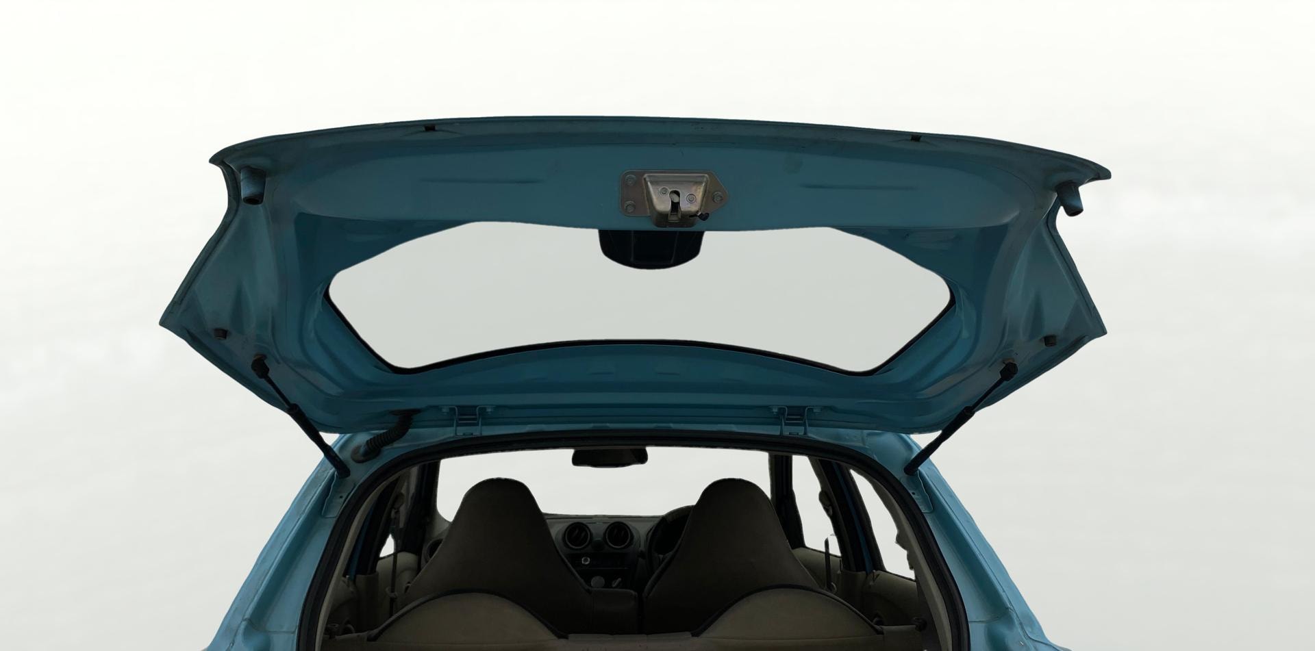View 2014 Datsun Go T Image 16 Used 2014 Datsun Go T Image 16