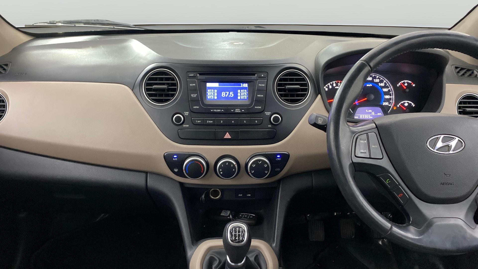 View 2014 Hyundai Grand i10 1.2 Asta Petrol Image 17 Used 2014 Hyundai Grand i10 1.2 Asta Petrol Image 17