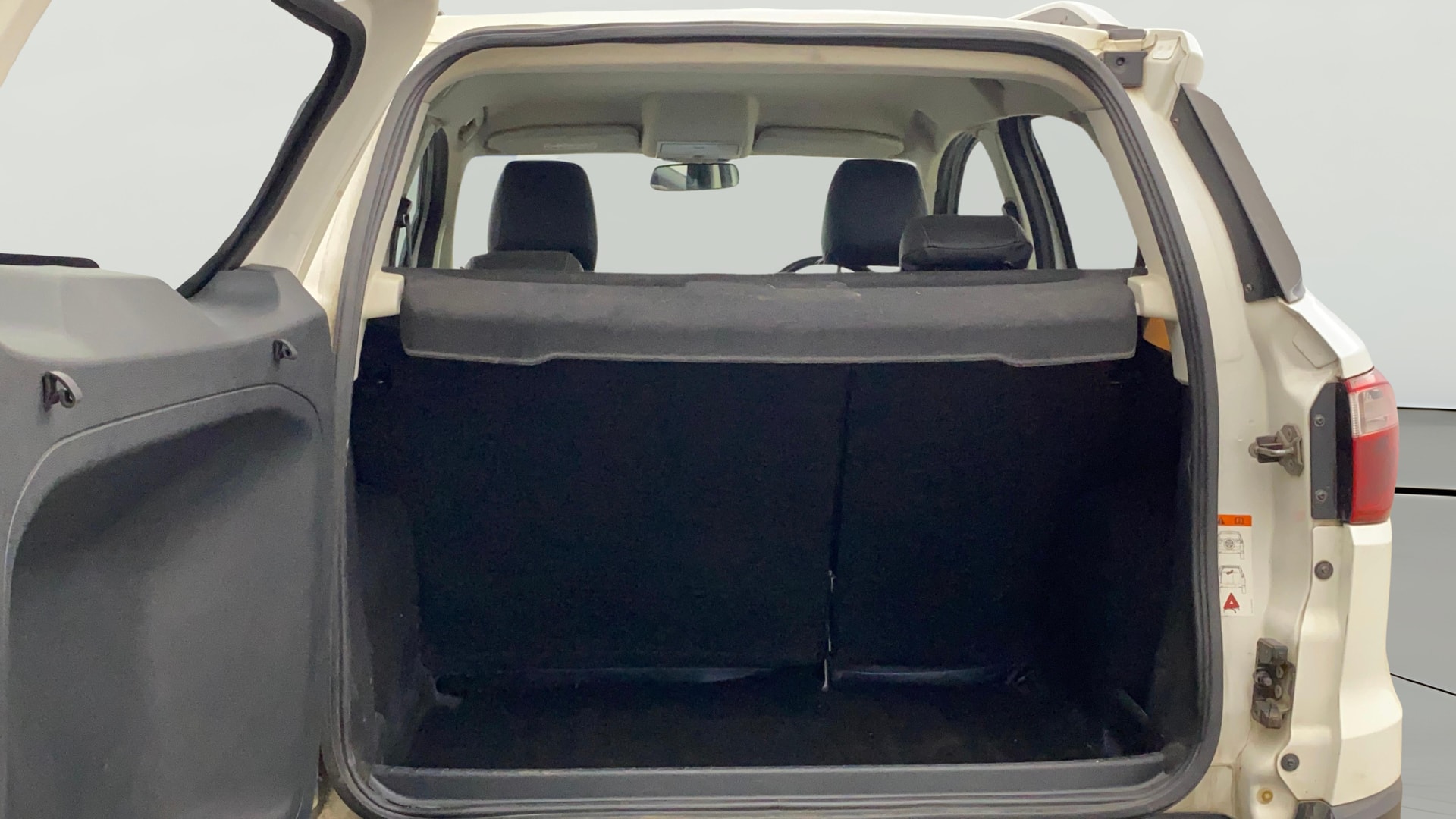 View 2019 Ford EcoSport 1.5 TDCi Diesel Ambiente BS IV Image 36 Used 2019 Ford EcoSport 1.5 TDCi Diesel Ambiente BS IV Image 36