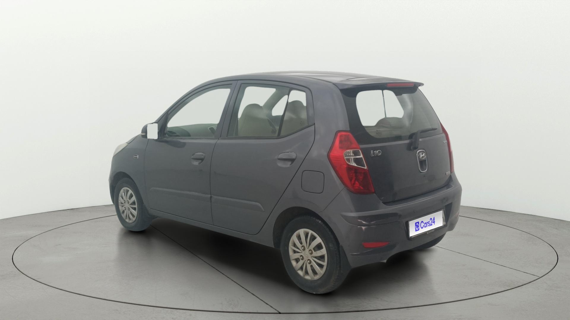 View 2013 Hyundai i10 1.2 Sportz MT Image 2 Used 2013 Hyundai i10 1.2 Sportz MT Image 2
