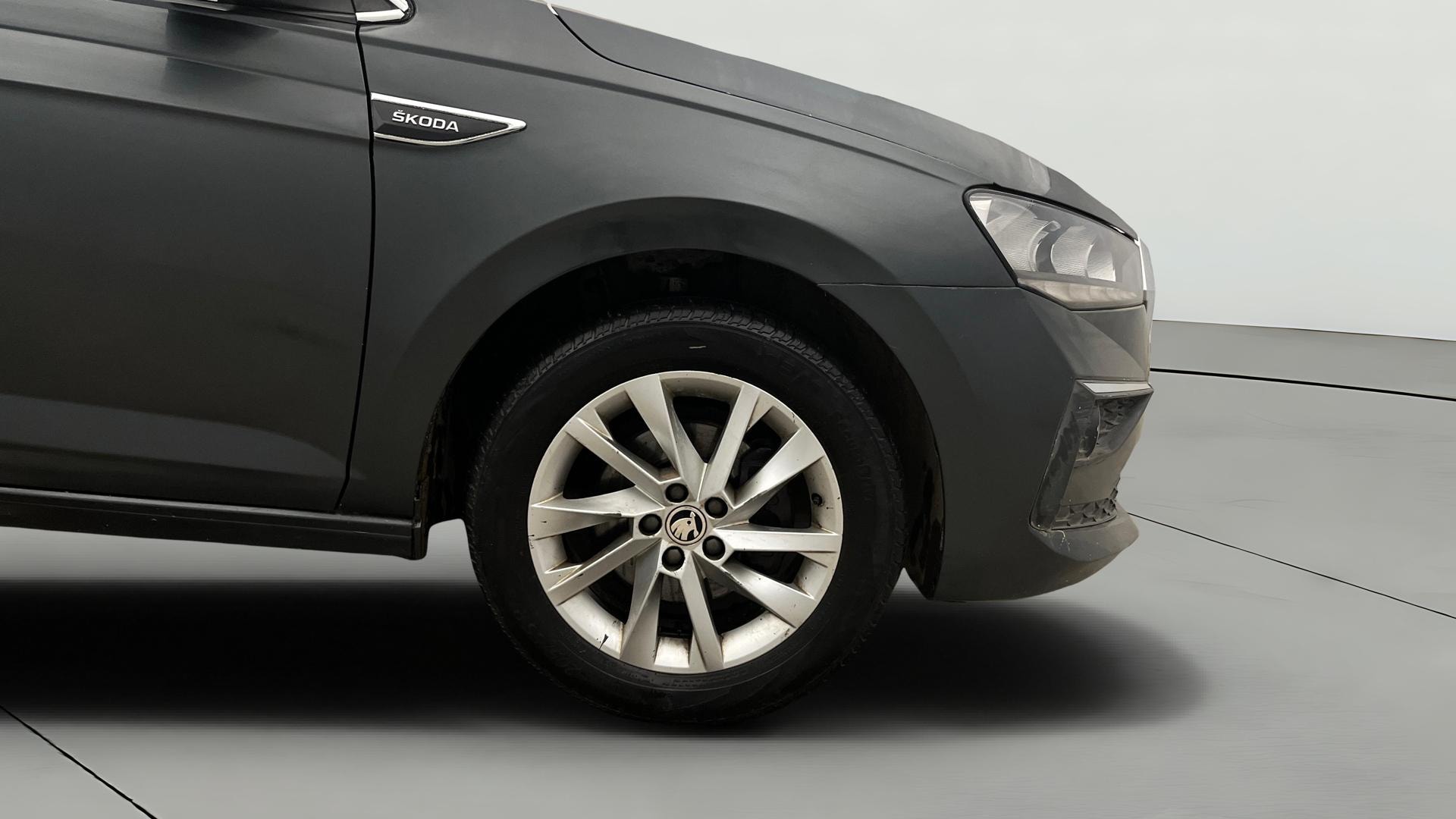 View 2023 Skoda Slavia Ambition 1.0 TSI AT Image 42 Used 2023 Skoda Slavia Ambition 1.0 TSI AT Image 42