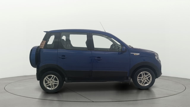 View Mahindra NuvoSport Image 9 Used Mahindra NuvoSport Image 9