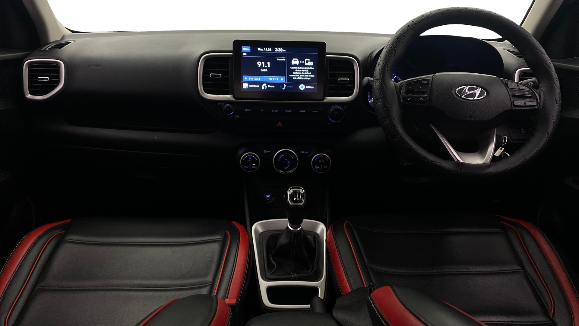 View 2020 Hyundai Venue SX 1.0 iMT Petrol Image 16 Used 2020 Hyundai Venue SX 1.0 iMT Petrol Image 16