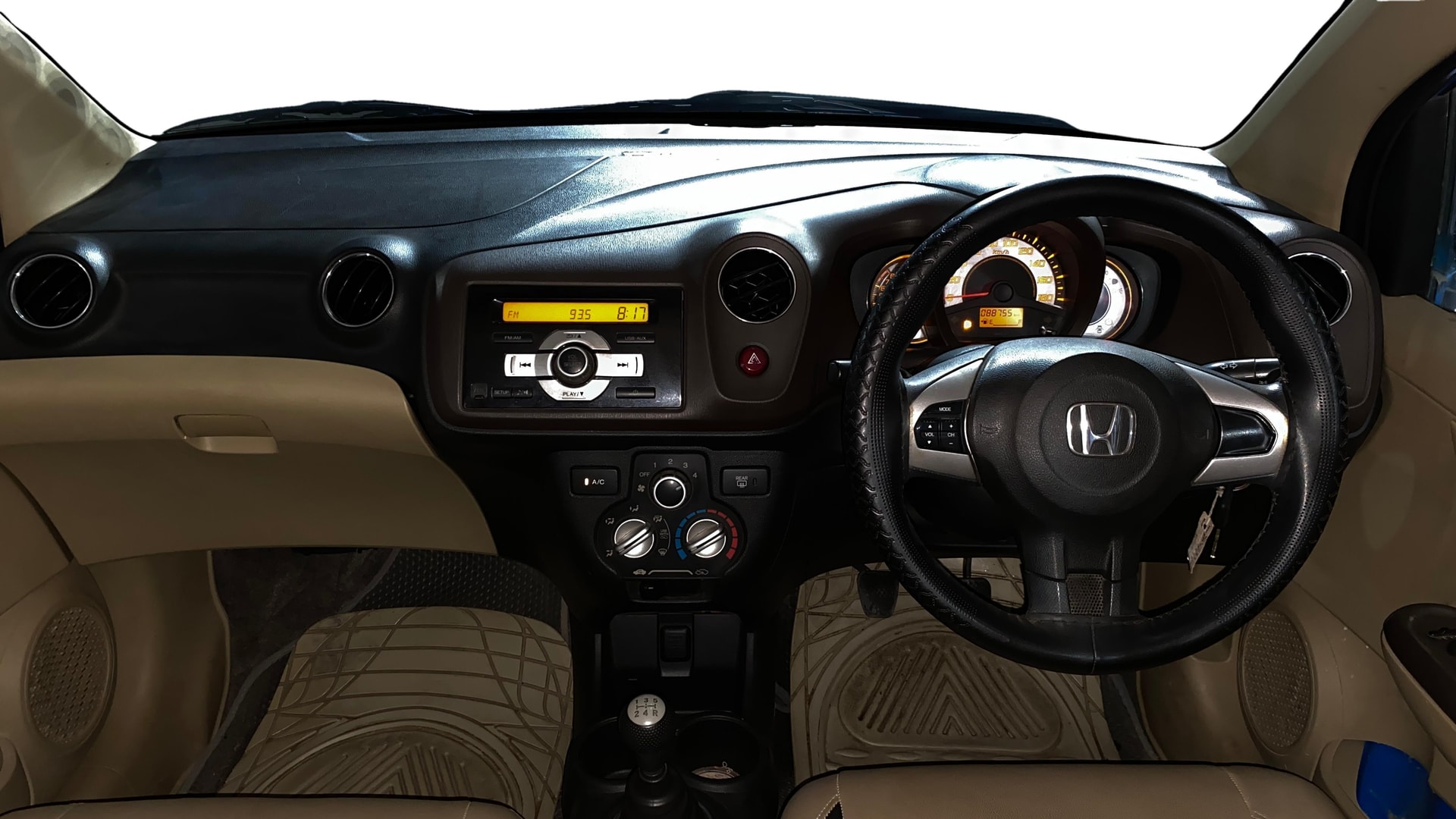 View 2013 Honda Brio S MT Petrol Image 15 Used 2013 Honda Brio S MT Petrol Image 15