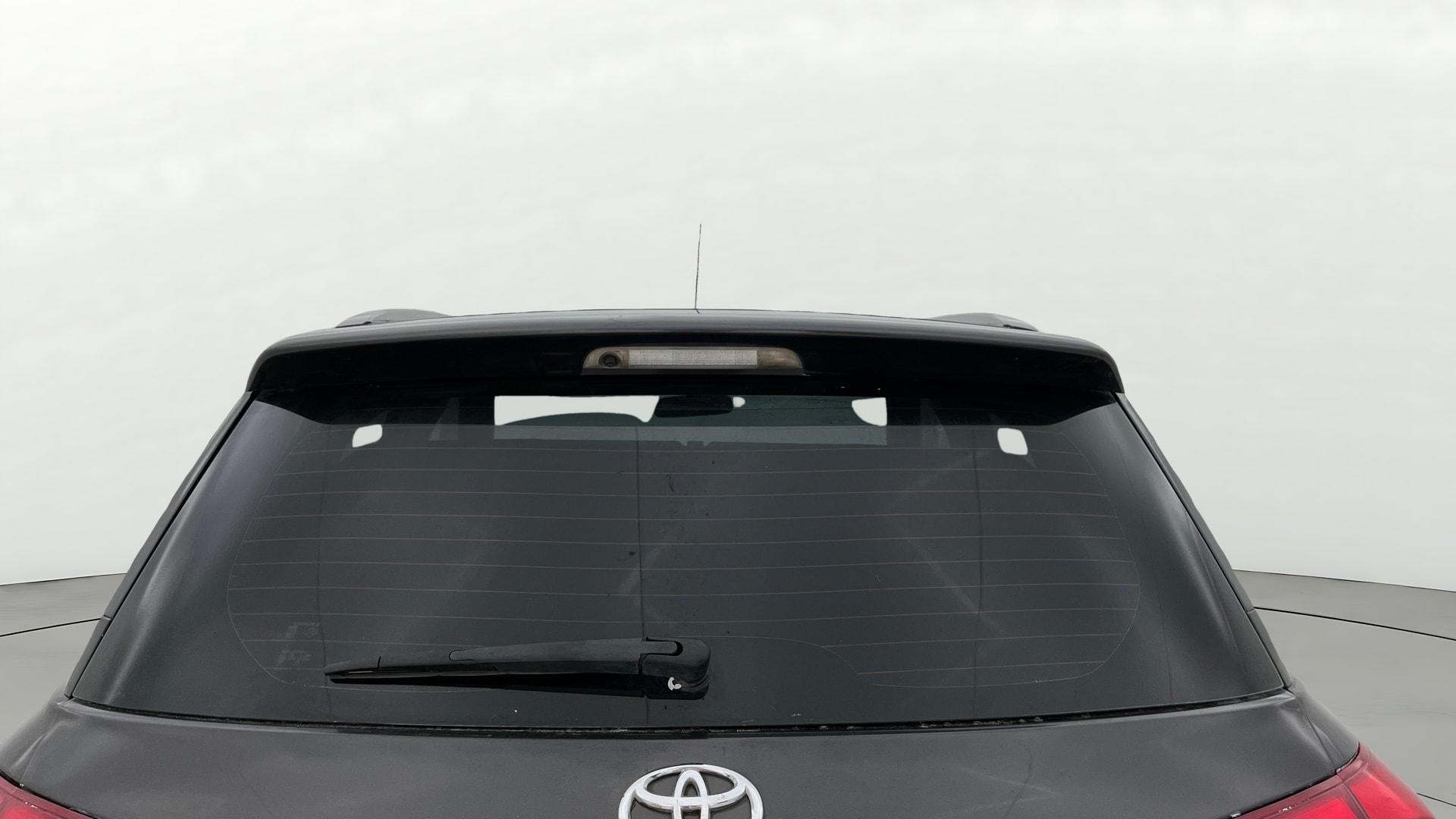 View 2022 Toyota Urban Cruiser High MT Image 5 Used 2022 Toyota Urban Cruiser High MT Image 5