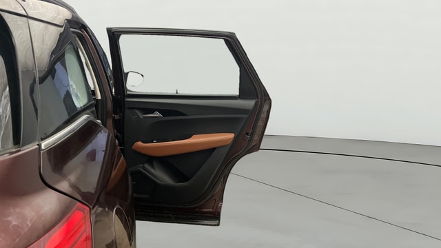View MG Hector Plus Image 6 Used MG Hector Plus Image 6