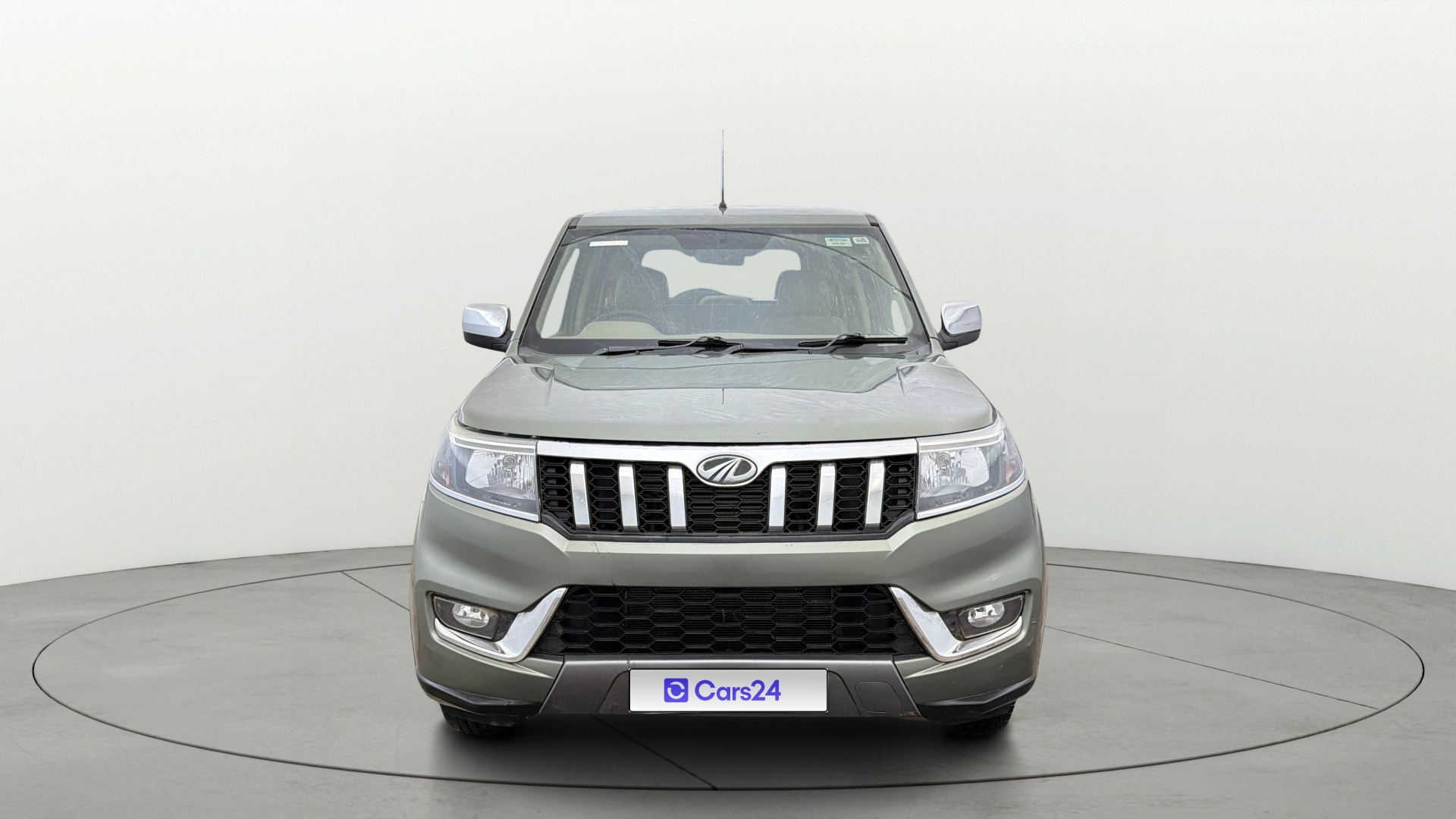 View 2022 Mahindra Bolero Neo N10 (R) Image 1 Used 2022 Mahindra Bolero Neo N10 (R) Image 1