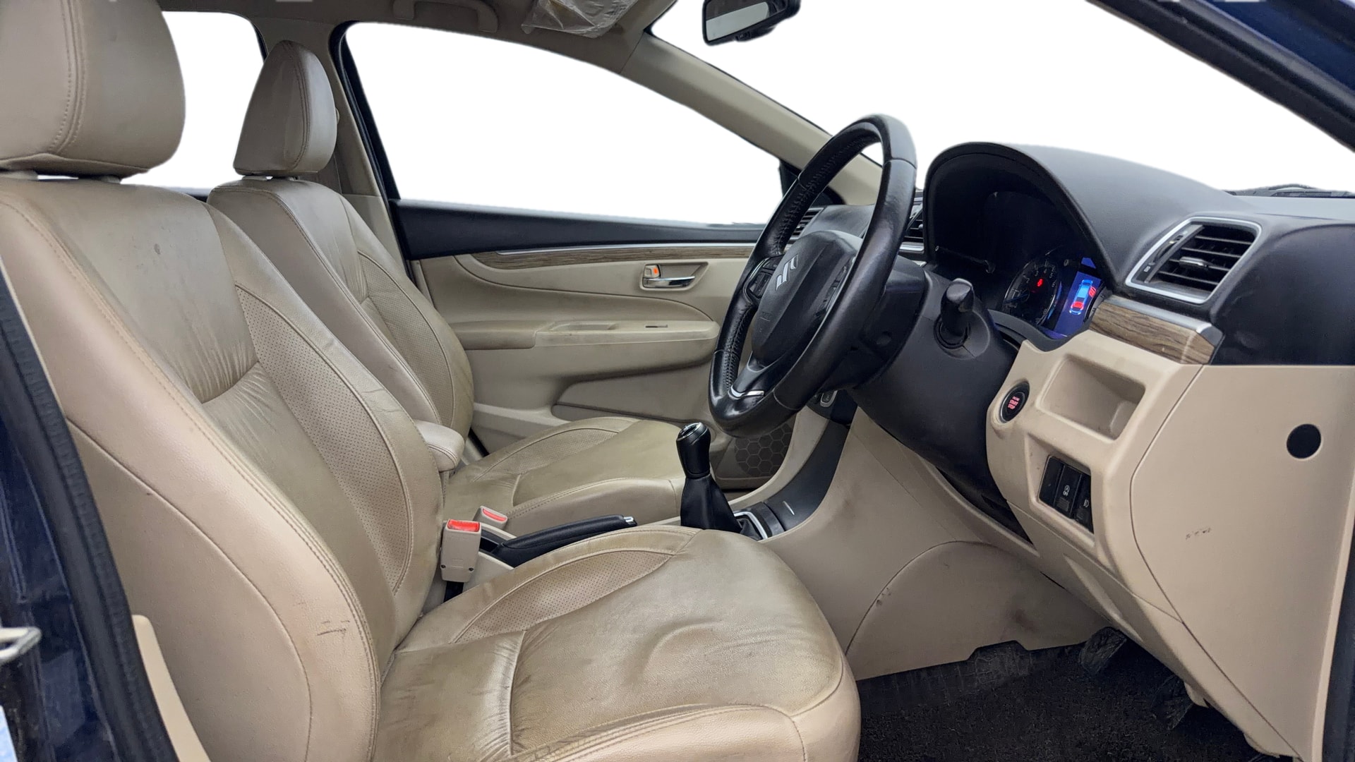 View 2024 Maruti Suzuki 1000 Base Variant Image 27 Used 2024 Maruti Suzuki 1000 Base Variant Image 27