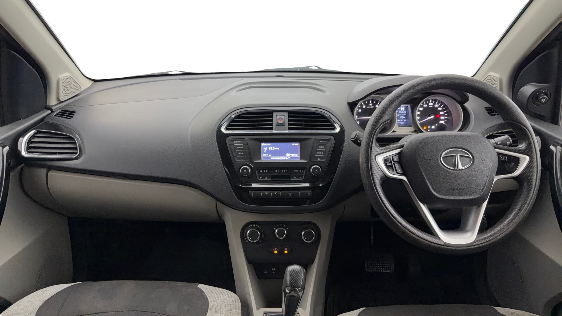 View 2017 Tata Tiago Revotorq XB Image 15 Used 2017 Tata Tiago Revotorq XB Image 15