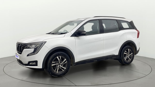View Mahindra XUV700 Image 38 Used Mahindra XUV700 Image 38