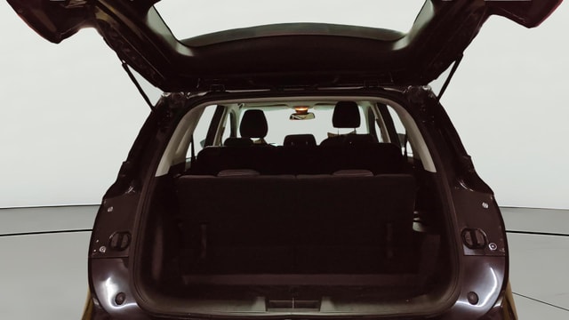 View MG Hector Plus Image 39 Used MG Hector Plus Image 39