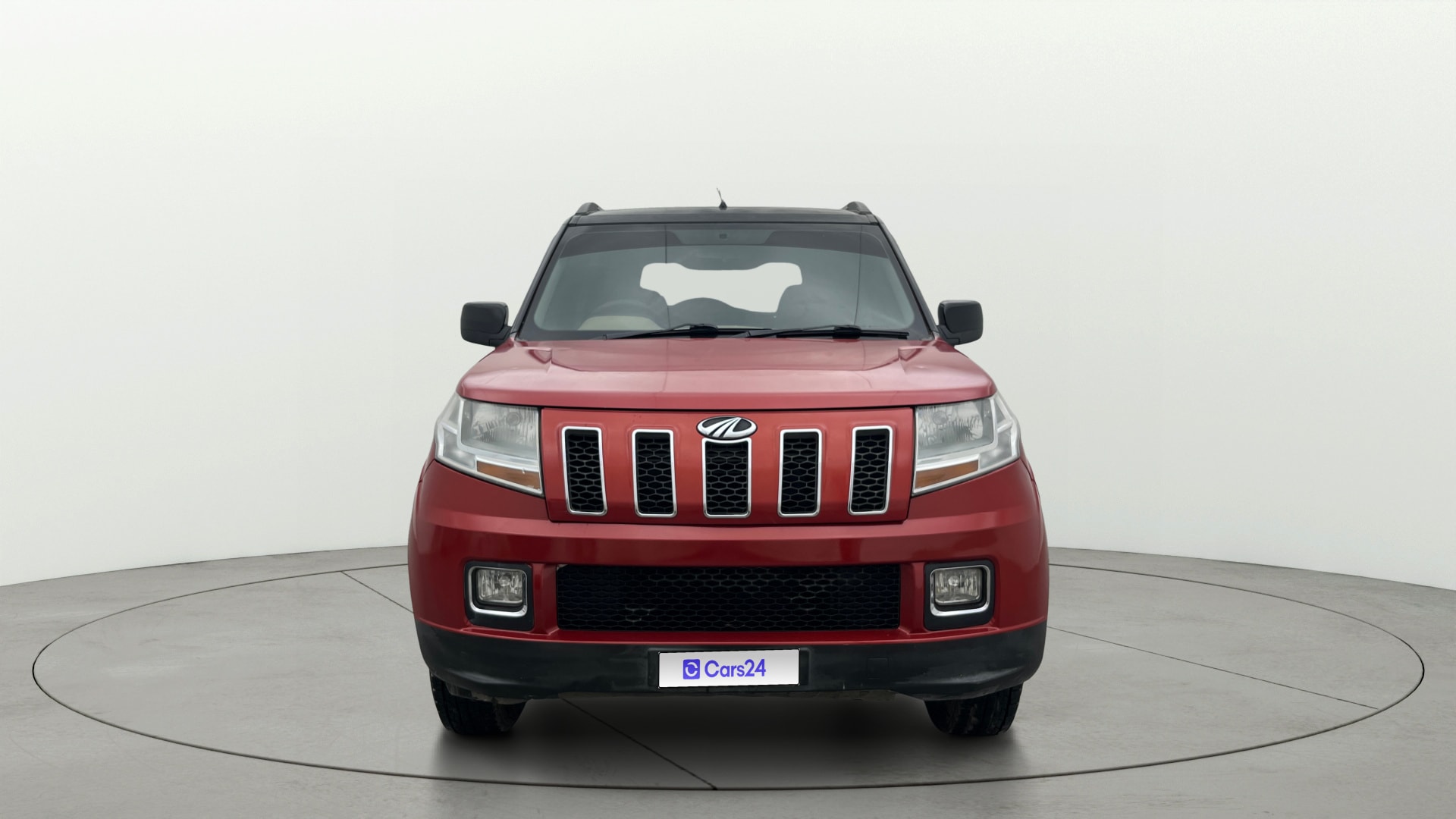 View 2017 Mahindra TUV300 T10 100HP Image 1 Used 2017 Mahindra TUV300 T10 100HP Image 1