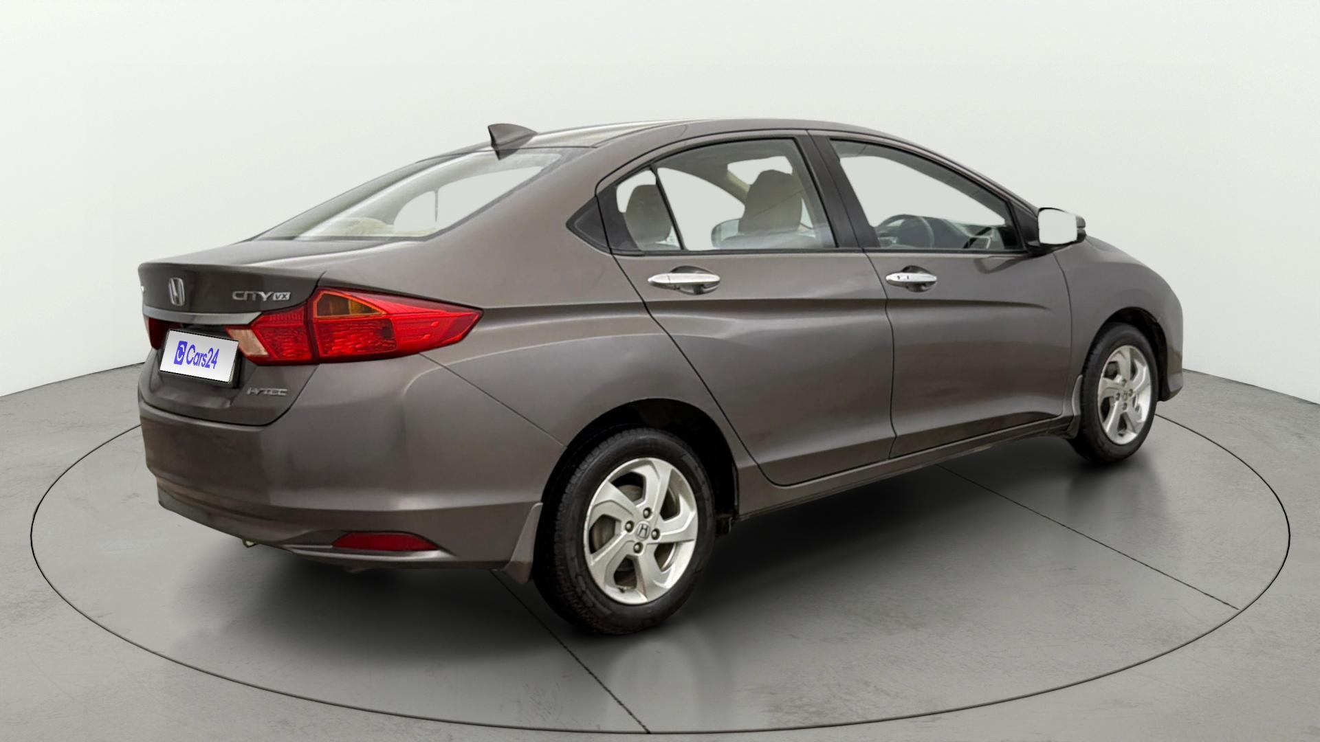 View 2017 Honda City ZX MT Diesel Anniversary Edition Image 45 Used 2017 Honda City ZX MT Diesel Anniversary Edition Image 45