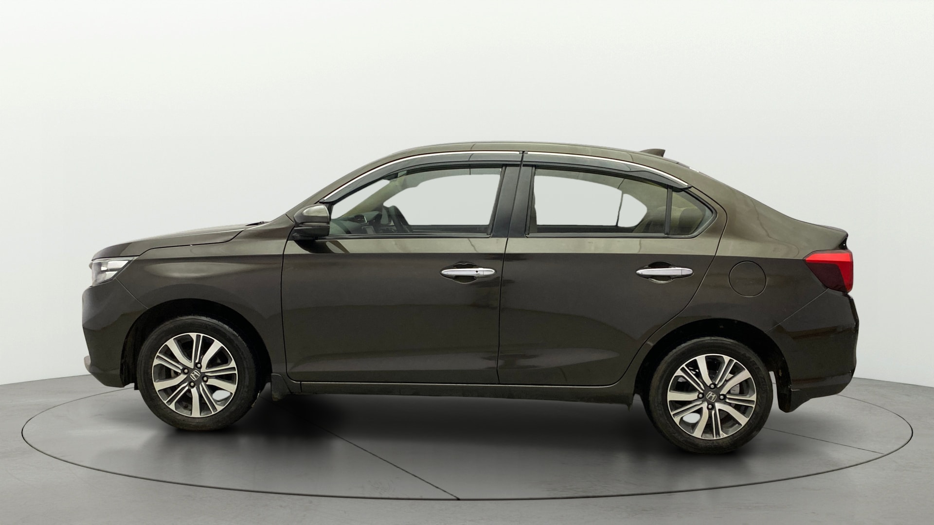 View 2022 Honda Amaze E MT Petrol BS IV Image 5 Used 2022 Honda Amaze E MT Petrol BS IV Image 5