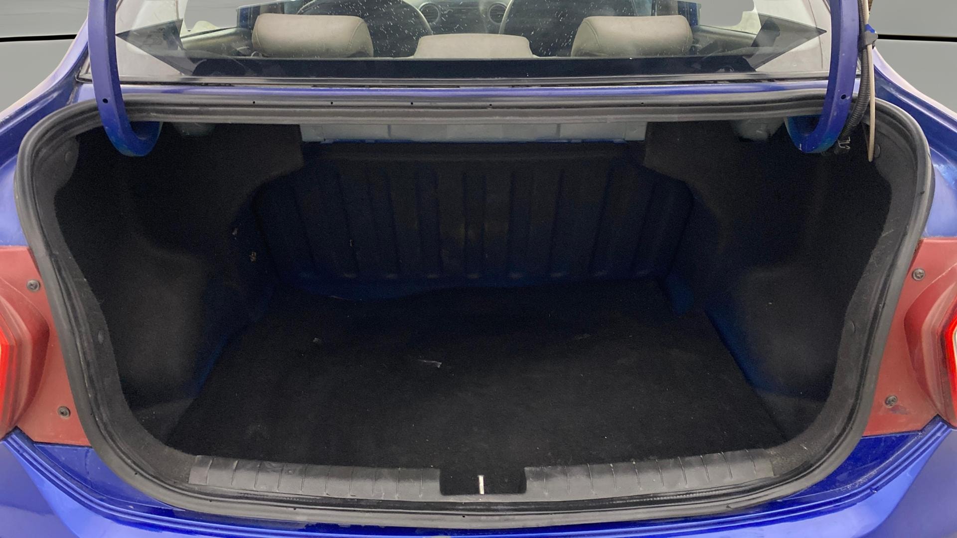 View 2016 Hyundai Xcent Base Petrol Image 37 Used 2016 Hyundai Xcent Base Petrol Image 37